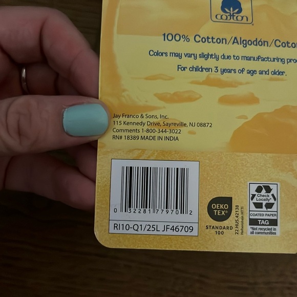 NWT Stitch Beach Towel - Picture 4 of 5